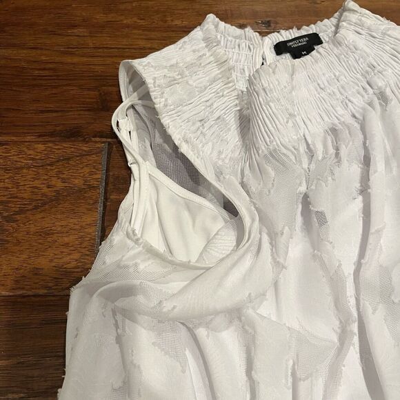 NWT Simply Vera Vera Wang Medium Smocked Neck Day Dress White - Picture 9 of 12